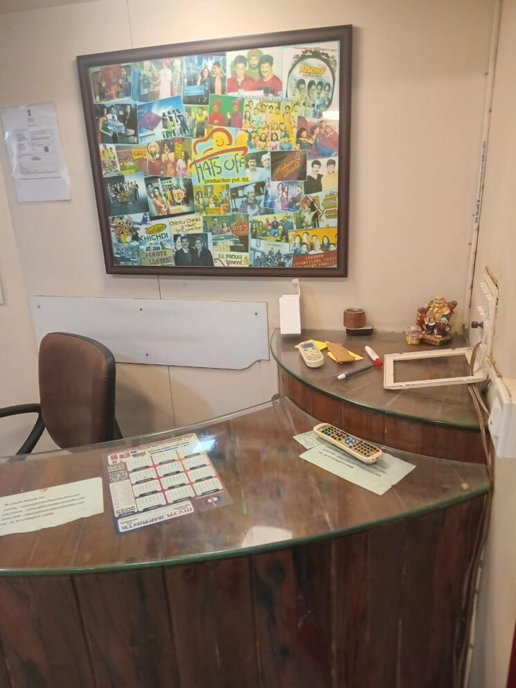 undefined, crescent-royale Commercial Office Space 750 Sq.Ft. In Andheri West Mumbai 9694005