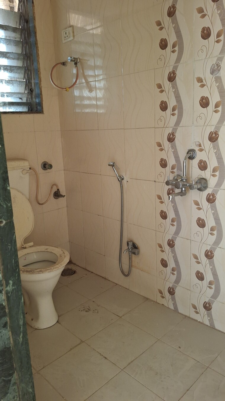 Bathroom, s-h-k-ruby-enclave 2 Bedroom 1000 Sq.Ft. Apartment In Ulwe Navi Mumbai 9694048