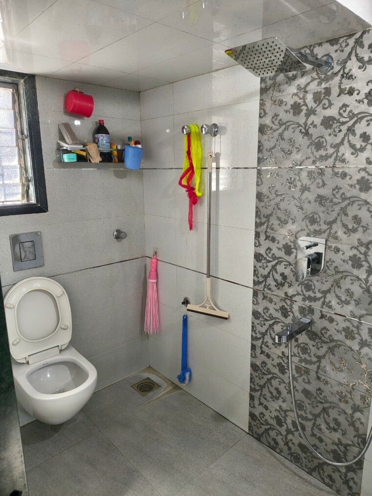 Bathroom, sanpada 2 Bedroom 950 Sq.Ft. Apartment In Sanpada Navi Mumbai 9694042
