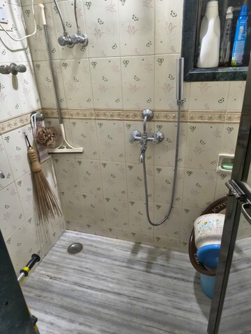 Bathroom in 2 BHK Apartment at Sanpada – for Sale