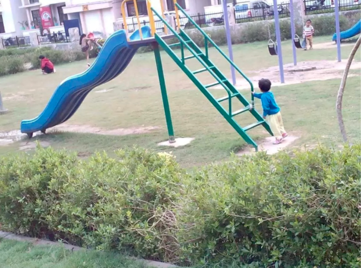 Garden, sector 87 3 Bedroom 180 Sq.Yd. Apartment In Sector 87 Faridabad 9694149