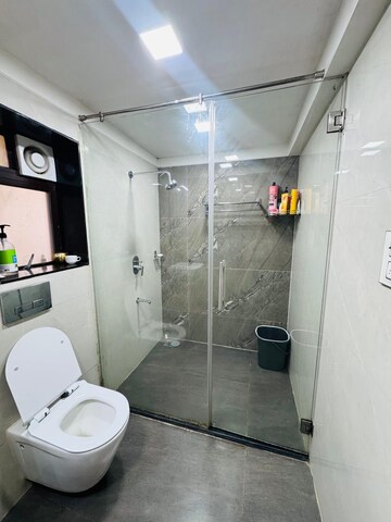 Bathroom in 2.5 BHK Apartment at K Raheja Vistas, Powai – for Sale