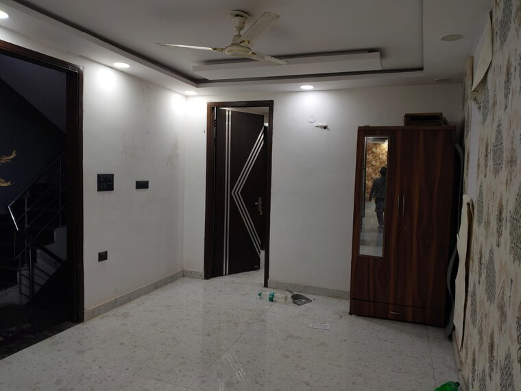undefined, govindpuri 3 Bedroom 900 Sq.Ft. Builder Floor In Govindpuri Delhi 9694186
