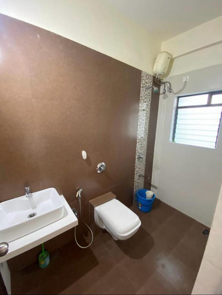 Attached Bathroom, rosa-gardenia 1.5 Bedroom 550 Sq.Ft. Apartment In Ghodbunder Road Thane 9694075