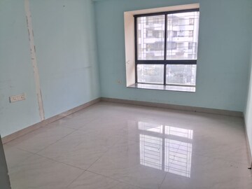 Room in 3 BHK Apartment at Niche Crown, Bavdhan – for Rent