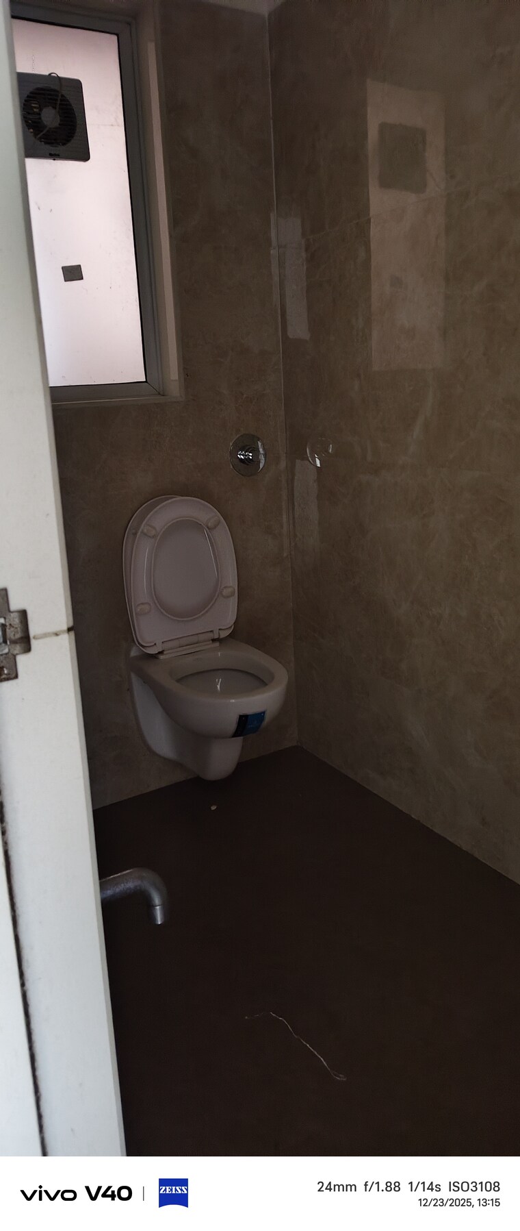 Bathroom, gagangiri-gagan-138 2 Bedroom 740 Sq.Ft. Apartment In Kurla Mumbai 9694274