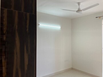 Room in 2 BHK Apartment at Brigade Cornerstone Utopia, Varthur – for Rent
