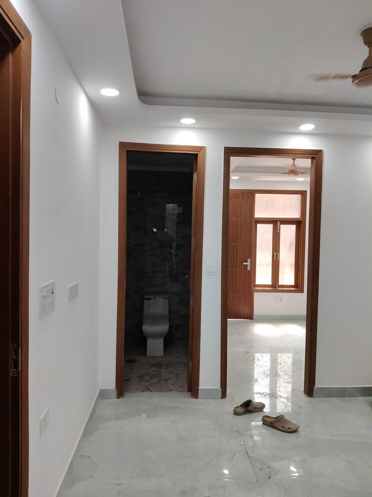 Bathroom, govindpuri 2 Bedroom 588 Sq.Ft. Builder Floor In Govindpuri Delhi 9694565