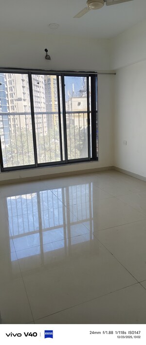 Room in 2 BHK Apartment at Rockford Saptarshi Classic, Kurla – for Rent