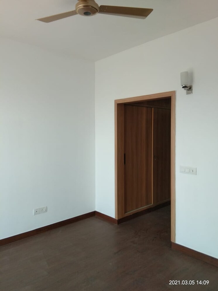 Room, umang-monsoon-breeze-phase-i 2.5 Bedroom 1377 Sq.Ft. Apartment In Sector 78 Gurgaon 9694335