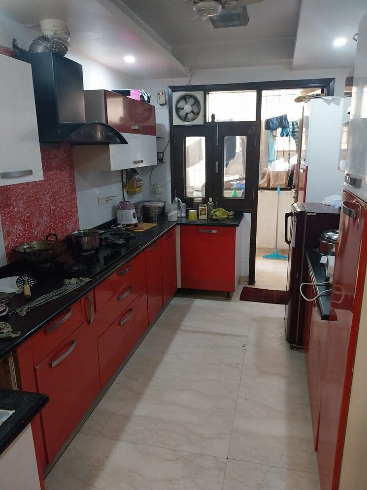 Kitchen, kalkaji 4 Bedroom 300 Sq.Yd. Builder Floor In Kalkaji Delhi 9694427