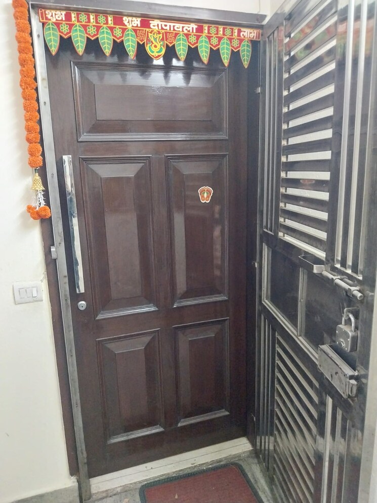 undefined, kalkaji 4 Bedroom 300 Sq.Yd. Builder Floor In Kalkaji Delhi 9694427