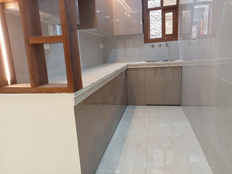 Kitchen, dashrath puri 3 Bedroom 900 Sq.Ft. Builder Floor In Dashrath Puri Delhi 9694537