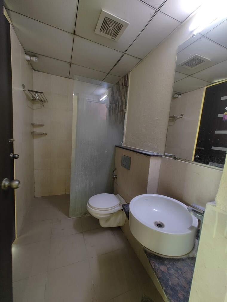 Bathroom, gaur-saundaryam 3 Bedroom 1595 Sq.Ft. Apartment In Tech Zone 4 Greater Noida Greater Noida 9694575