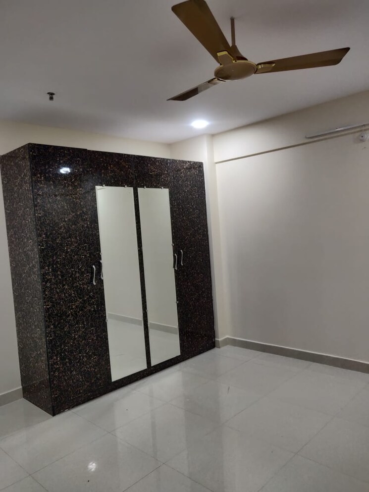 Room, smr-vinay-iconia-hyderabad 3 Bedroom 2445 Sq.Ft. Apartment In Kondapur Hyderabad 9694528