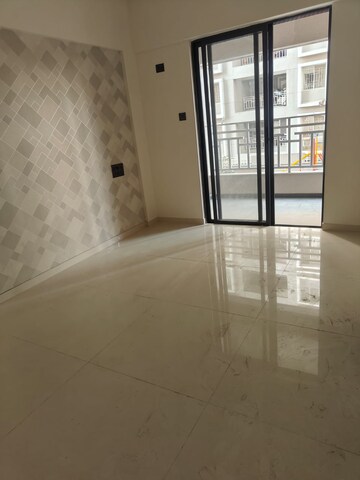 Room in 3 BHK Apartment at Shree Palaash Oak, Baner – for Rent