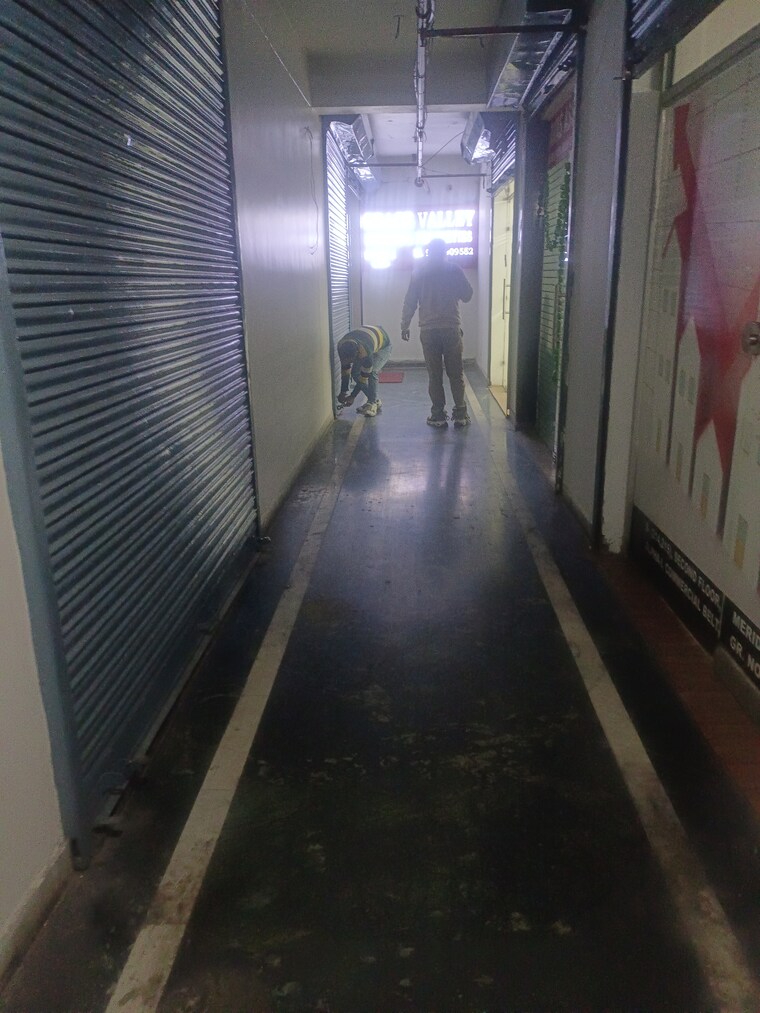 undefined, meridian-view-plaza Commercial Office Space 1120 Sq.Ft. In Alpha 1 Greater Noida Greater Noida 9694719