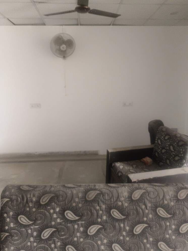 undefined, meridian-view-plaza Commercial Office Space 1120 Sq.Ft. In Alpha 1 Greater Noida Greater Noida 9694719