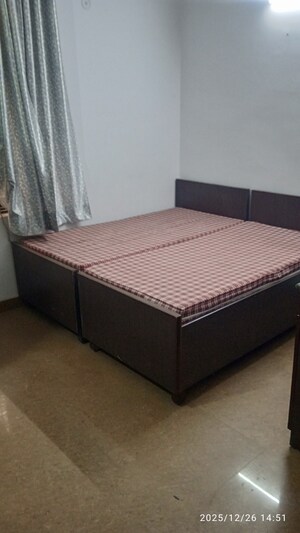 Bedroom in Studio Builder Floor at Sector 44 – for Rent