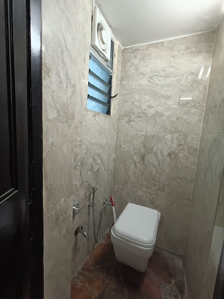 Bathroom, new mankapur 2 Bedroom 1350 Sq.Ft. Apartment In New Mankapur Nagpur 9694720