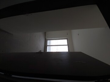 Room in 2 BHK Apartment at BPTP Discovery Park, Sector 80 – for Rent