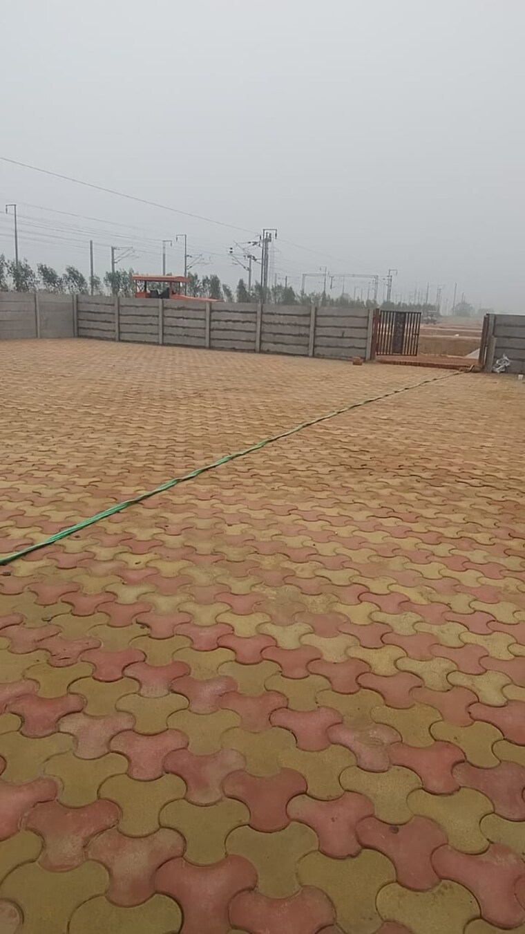 Exterior View, dadri  115 Sq.Yd. Plot In Dadri Greater Noida 9694746