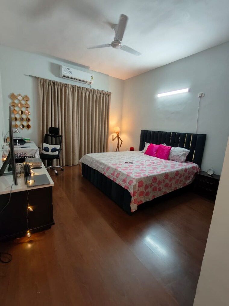 Bedroom, umang-winter-hills 2.5 Bedroom 1616 Sq.Ft. Apartment In Sector 77 Gurgaon 9694725
