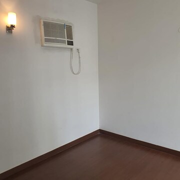 Room in 2 BHK Apartment at Umang Winter Hills, Sector 77 – for Sale