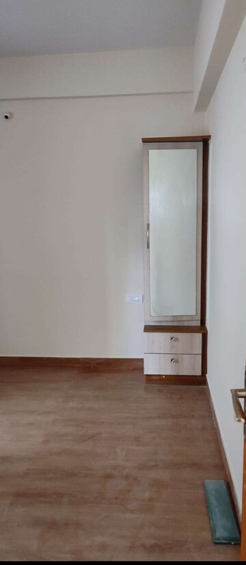 Room in 3 BHK Apartment at Baldota Signature, Thanisandra – for Rent