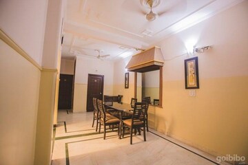 2 BHK Independent House For Rent in Sector 10a