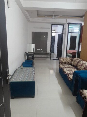 Kitchen in 3 BHK Builder Floor at Parakh Homes, Gyan Khand I – for Rent