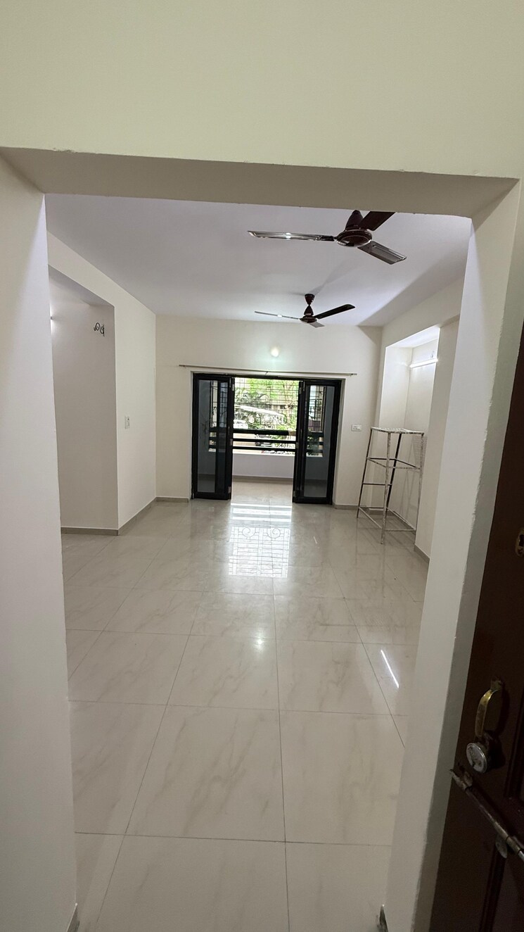 undefined, clark town 3 Bedroom 1600 Sq.Ft. Apartment In Clark Town Nagpur 9695025