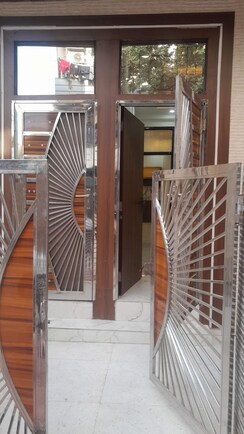 3 BHK Builder Floor For Sale in Parakh Homes