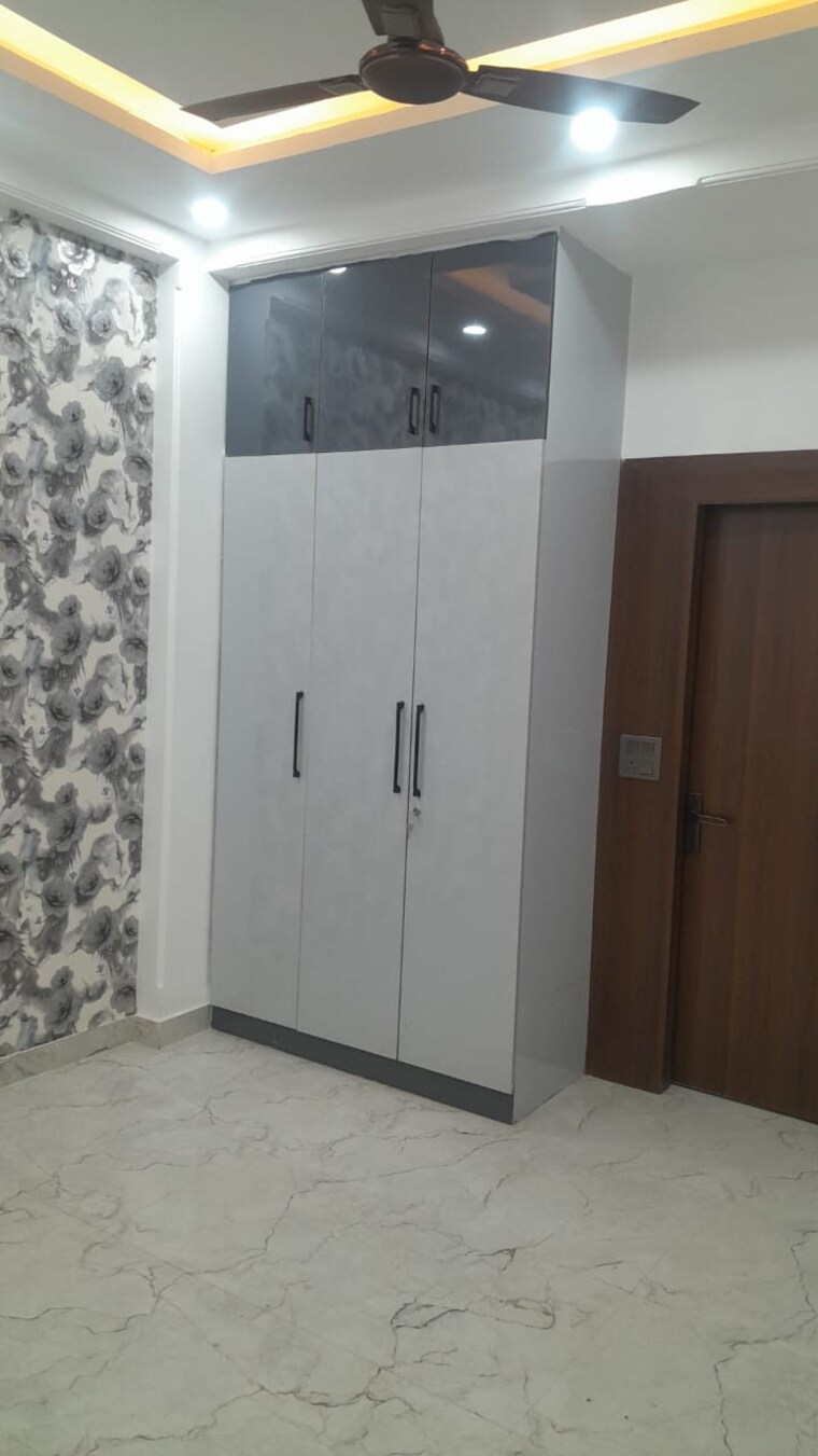 Room, parakh-homes 3 Bedroom 1100 Sq.Ft. Builder Floor In Gyan Khand I Ghaziabad 9695012