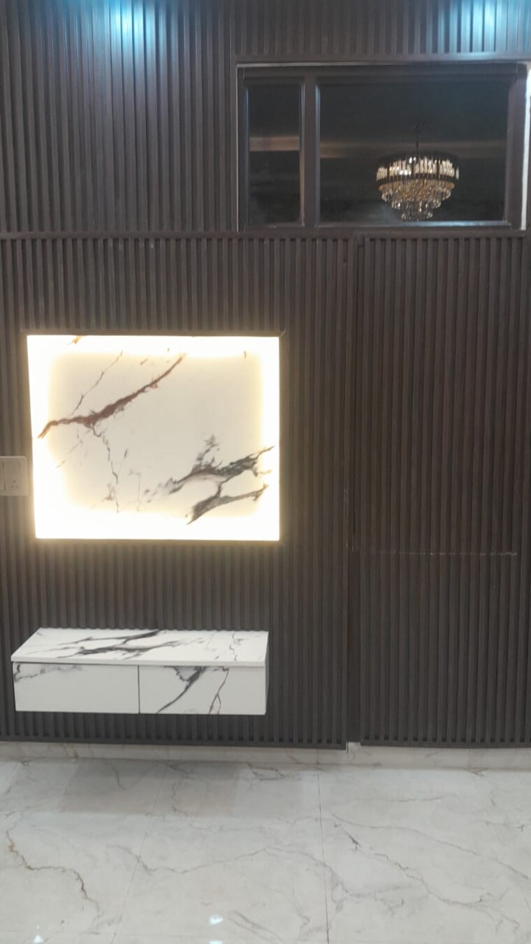 Bathroom, parakh-homes 3 Bedroom 1100 Sq.Ft. Builder Floor In Gyan Khand I Ghaziabad 9695012