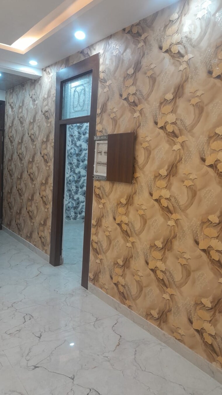 Room, parakh-homes 3 Bedroom 1100 Sq.Ft. Builder Floor In Gyan Khand I Ghaziabad 9695012