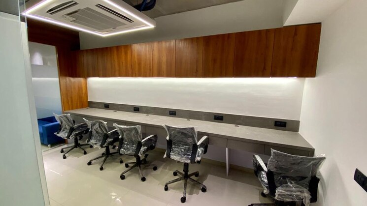 Team Area, bodakdev Commercial Office Space 822 Sq.Ft. In Bodakdev Ahmedabad 9695144