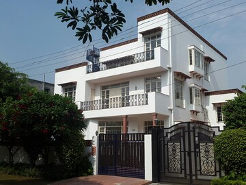 2 BHK Independent House For Rent in Sector 10a