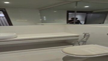 Furnished Amenities in 3 BHK Apartment at Kandivali West – for Sale