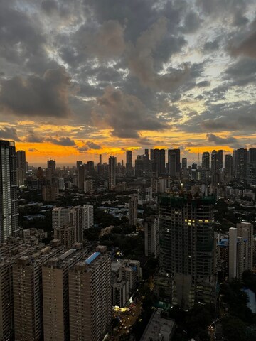 Room in  Pg at Parel – for Rent