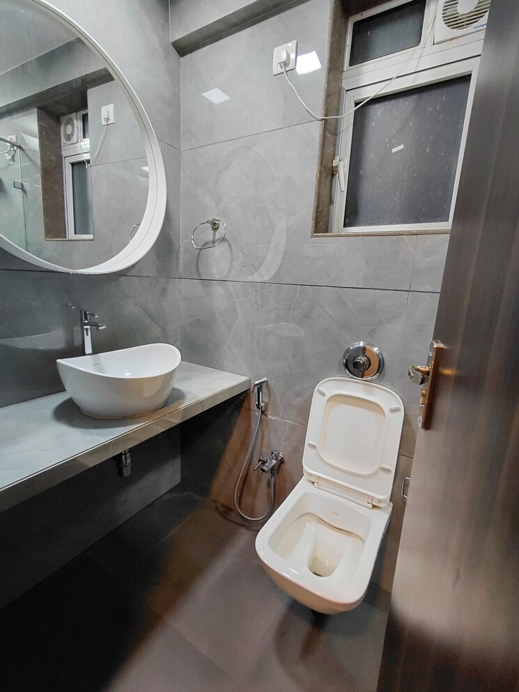 Bathroom, sanghvi-evana 3 Bedroom 1000 Sq.Ft. Apartment In Worli Mumbai 9695263