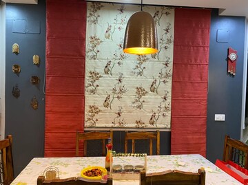 Bedroom in 3 BHK Builder Floor at Malibu Shopping Arcade, Sector 47 – for Rent