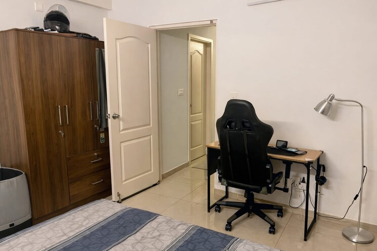 Room, kannur 3 Bedroom 1650 Sq.Ft. Apartment In Kannur Bangalore 9695277