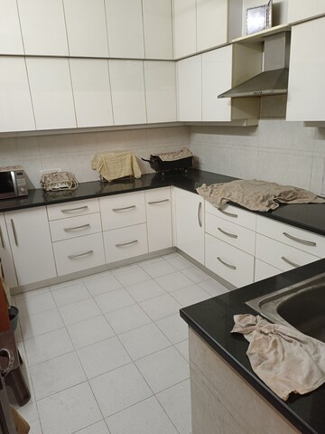 Kitchen in 5 BHK Apartment at Tata Primanti Villas, Sector 72 – for Rent