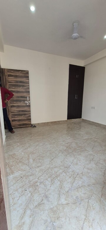 2 BHK Builder Floor For Rent in Saket