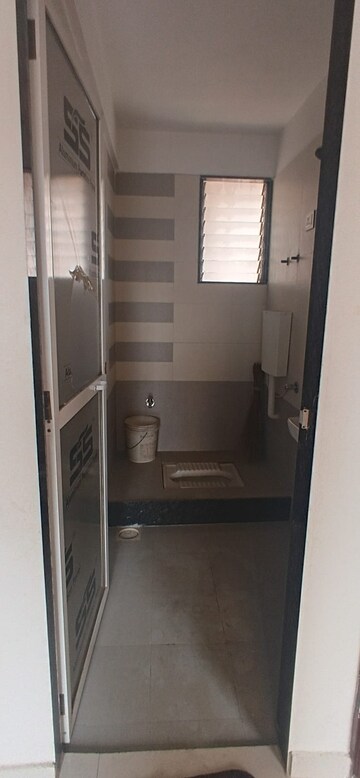 Bathroom in 1 BHK Apartment at Ulwe Sector 24 – for Rent