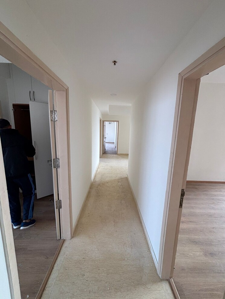 Other, pioneer-araya 5 Bedroom 5500 Sq.Ft. Apartment In Sector 62 Gurgaon 9695380