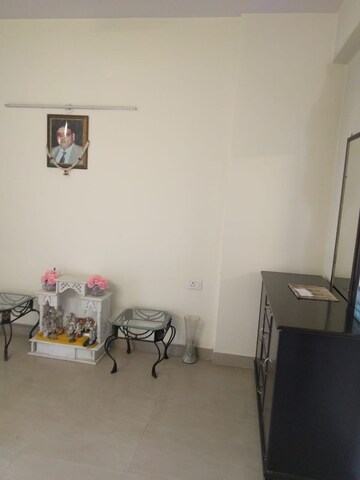 Room in 3.5 BHK Apartment at Mapsko Casa Bella-Apartments, Sector 82 – for Sale