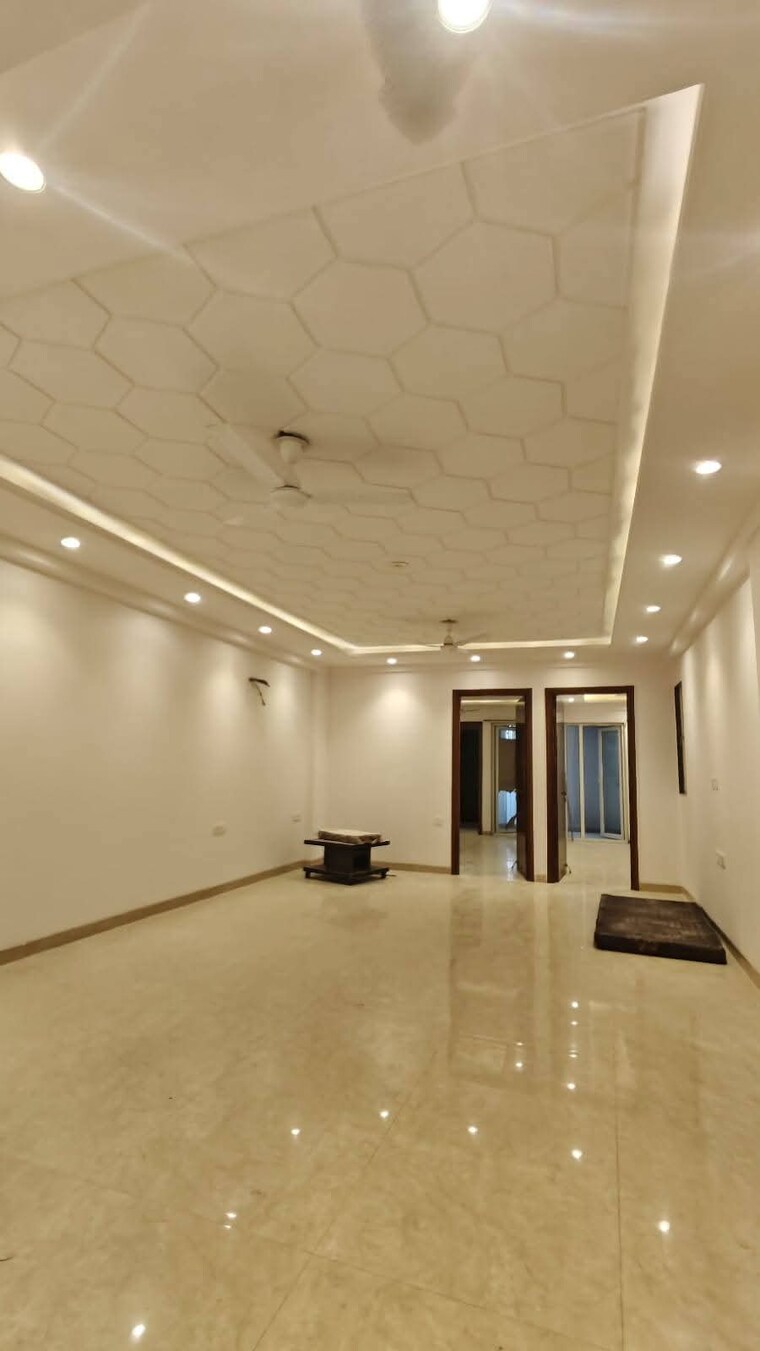 Room, saket 4 Bedroom 1600 Sq.Ft. Apartment In Saket Delhi 9695397
