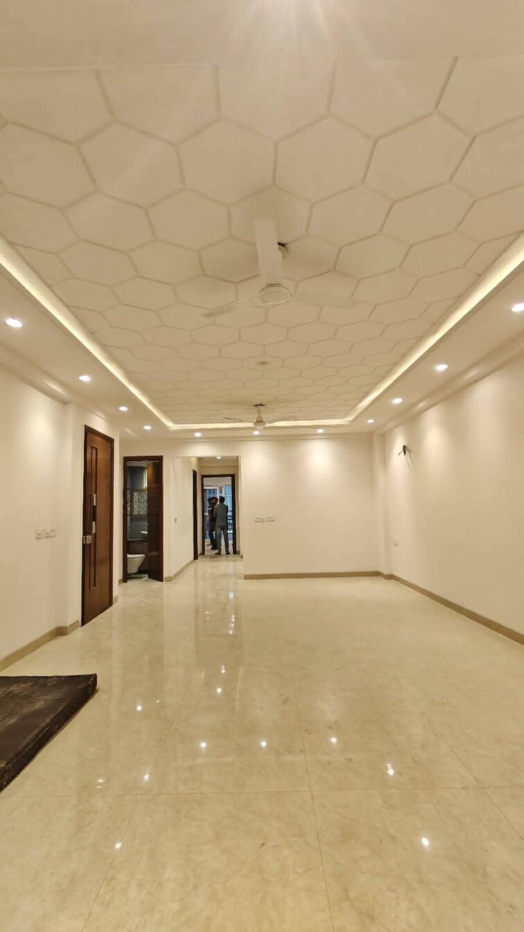 undefined, saket 4 Bedroom 1600 Sq.Ft. Apartment In Saket Delhi 9695397